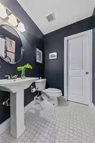 5711 Ross Avenue - Photo 3