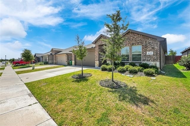 2118 Brisbon Street - Photo 2
