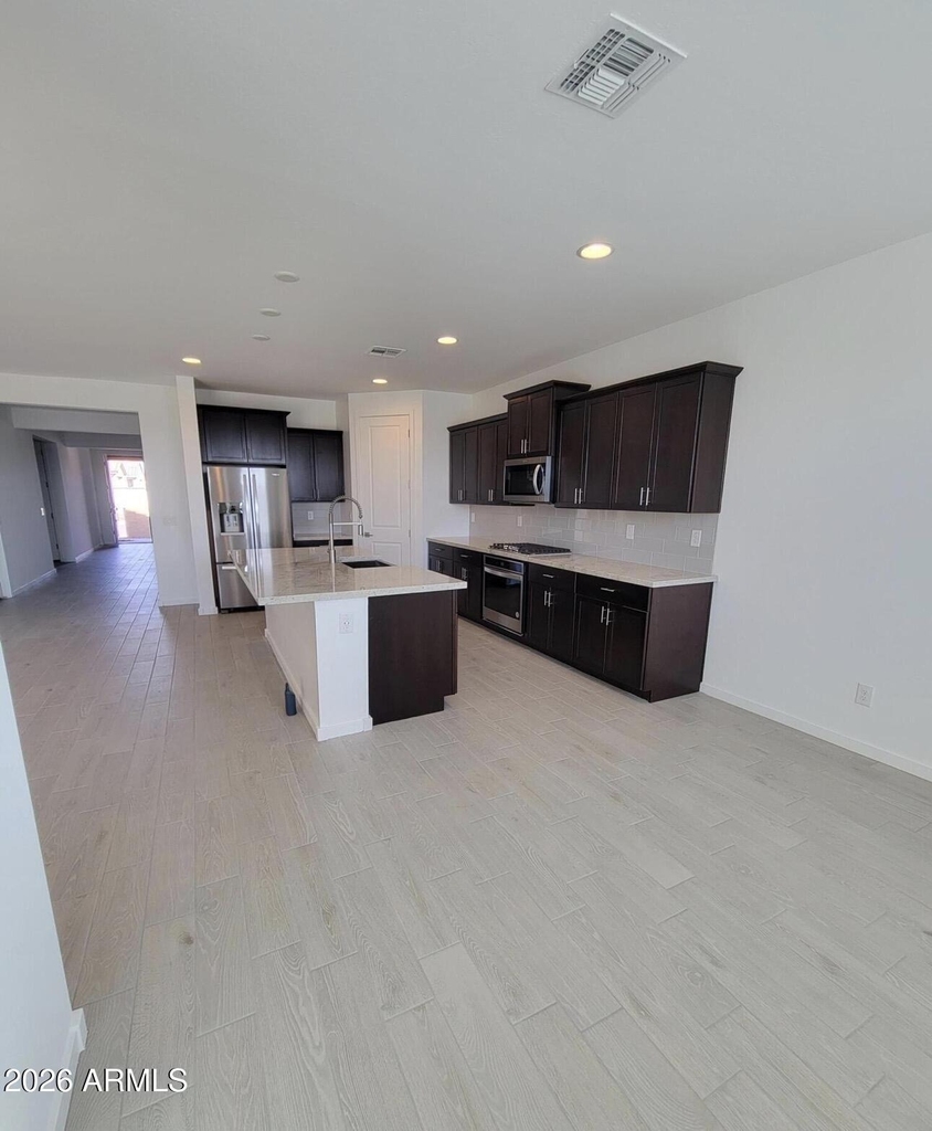 37100 N Rhinelander Drive - Photo 4