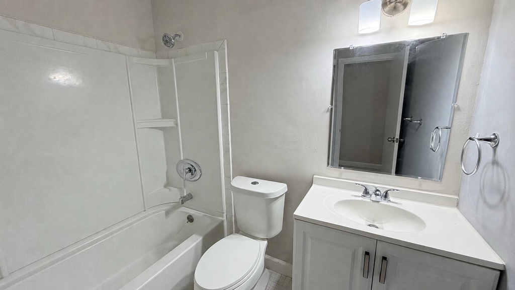 8576 Nw 32nd Street - Photo 9