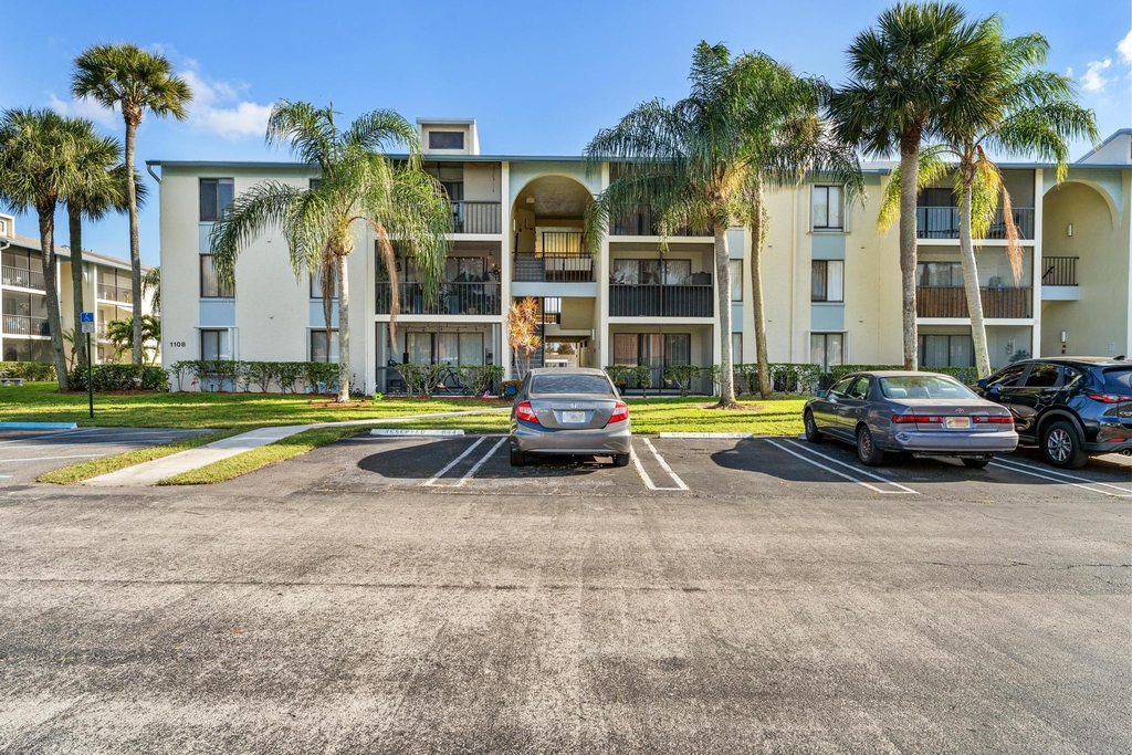 1108 Green Pine Boulevard - Photo 0