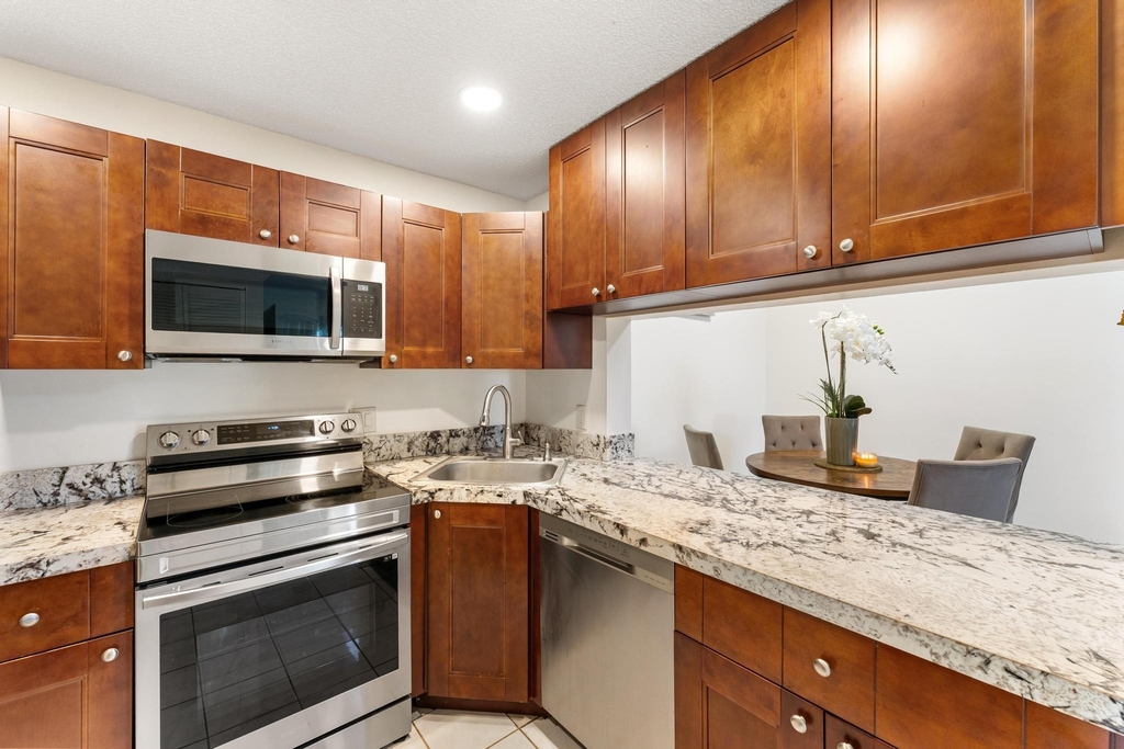 1108 Green Pine Boulevard - Photo 8