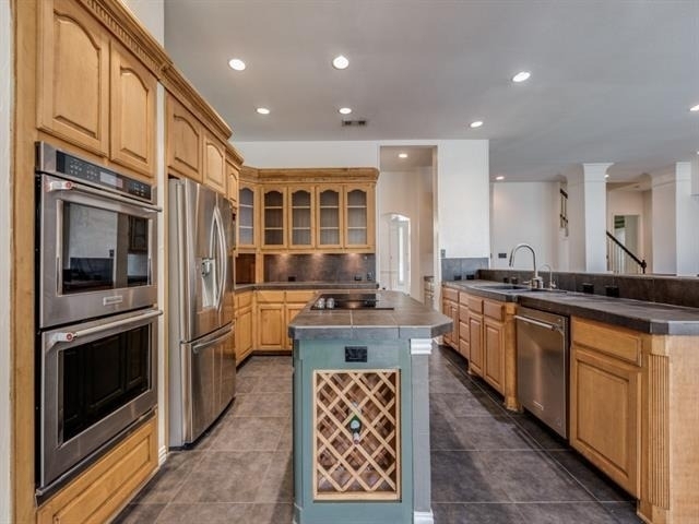 4684 Old Pond Drive - Photo 7