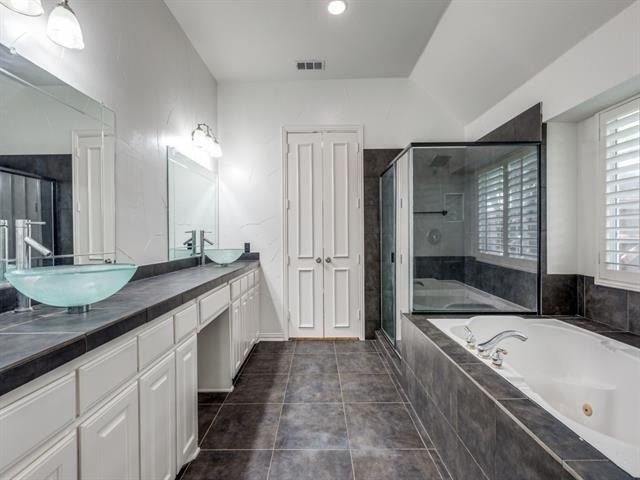 4684 Old Pond Drive - Photo 11