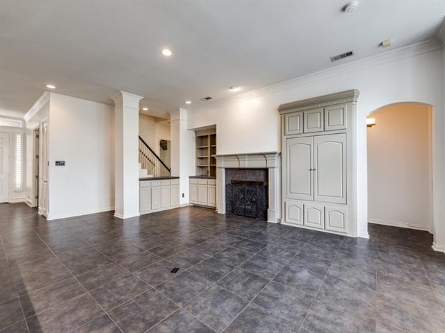 4684 Old Pond Drive - Photo 2