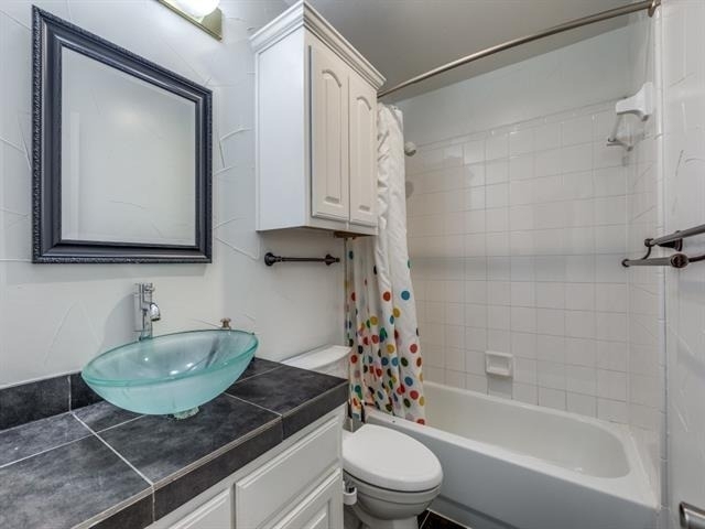 4684 Old Pond Drive - Photo 17