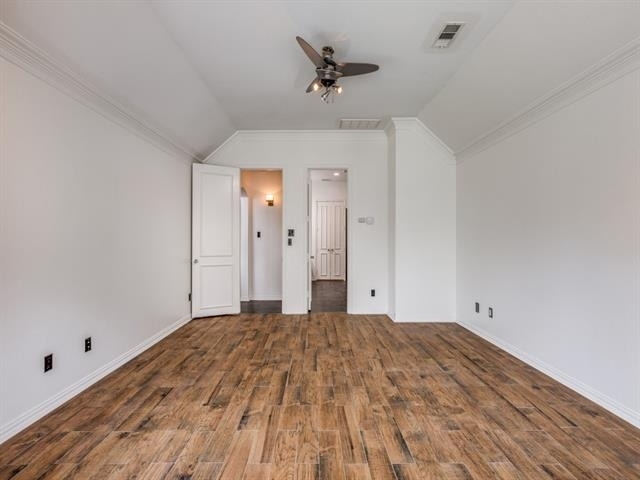4684 Old Pond Drive - Photo 10