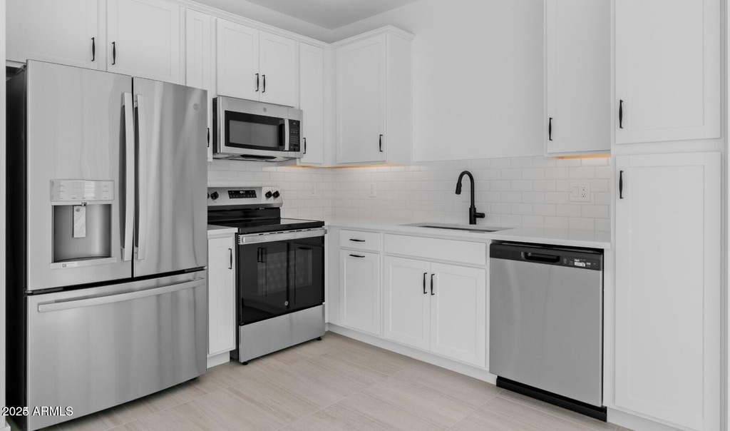 2831 W White Feather Lane - Photo 3