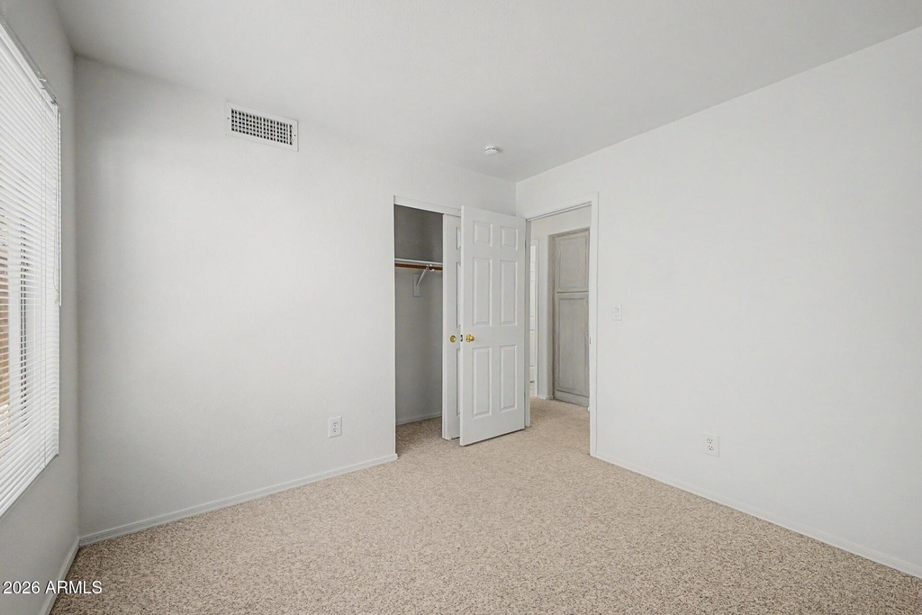 1407 W Bluefield Avenue - Photo 20