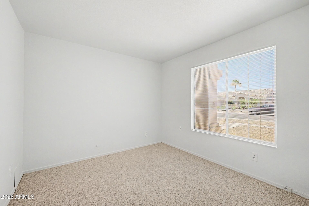 1407 W Bluefield Avenue - Photo 16