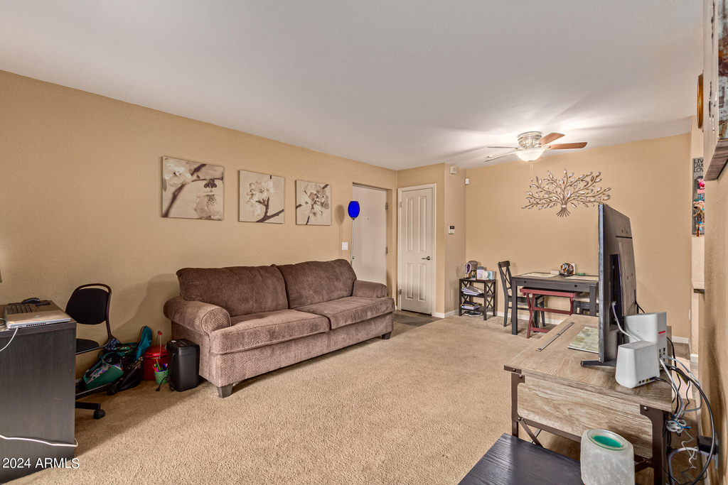 200 E Southern Avenue - Photo 3