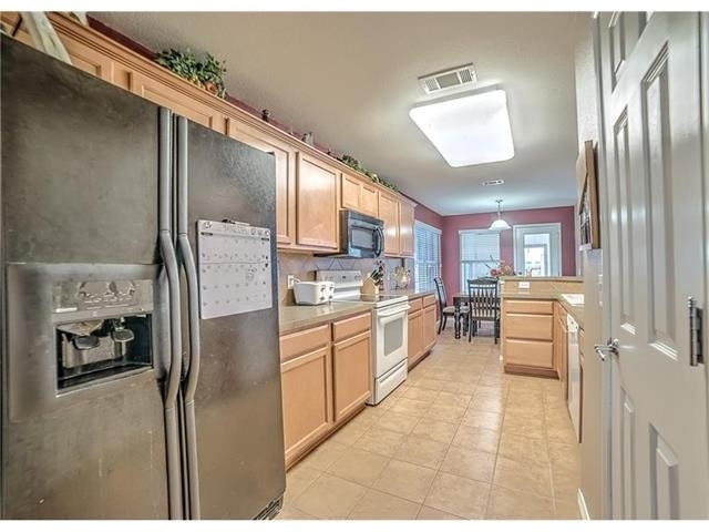 8801 Sierra Trail - Photo 4