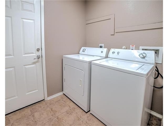 8801 Sierra Trail - Photo 9