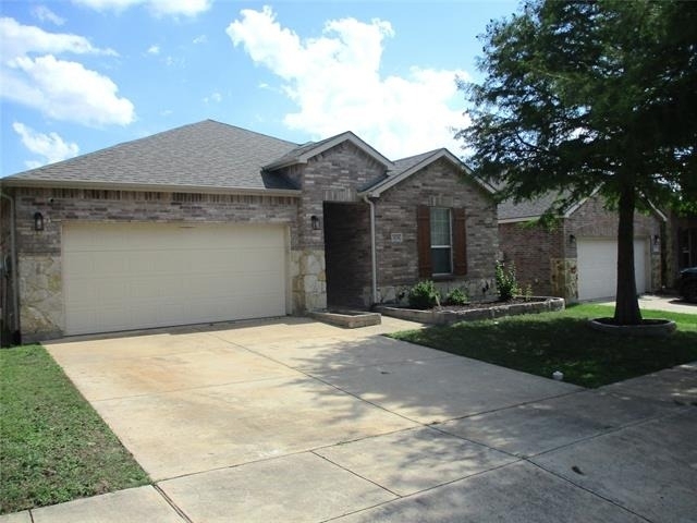 2424 Gelbray Place - Photo 1