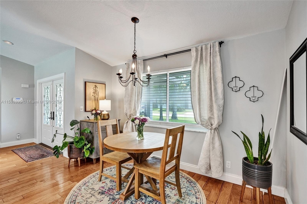 874 Blueberry Drive - Photo 4