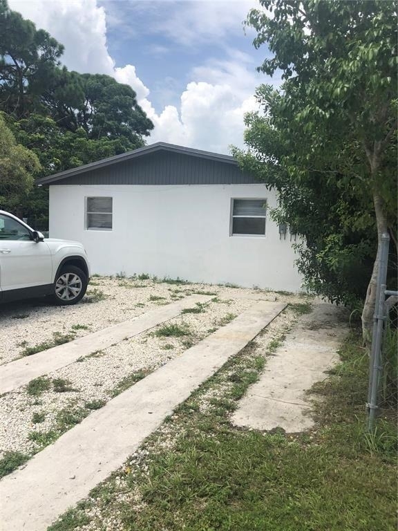 839 Nw 14th Avenue - Photo 10