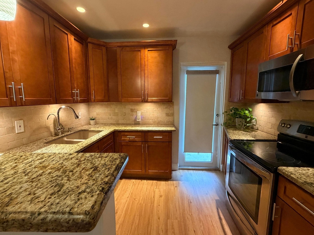 609 Sw 6th Avenue - Photo 2