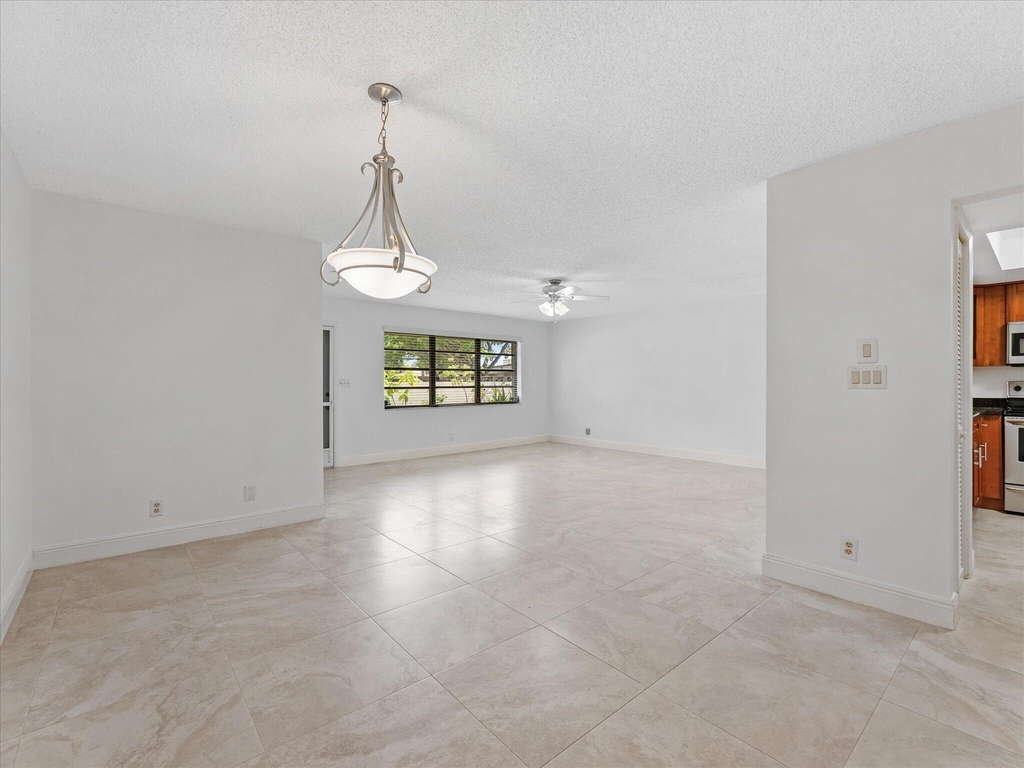 1821 Ne 40th Court - Photo 6