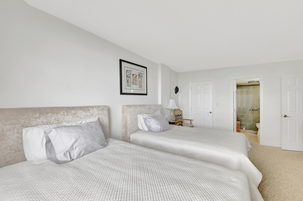 2121 N Ocean Boulevard - Photo 18