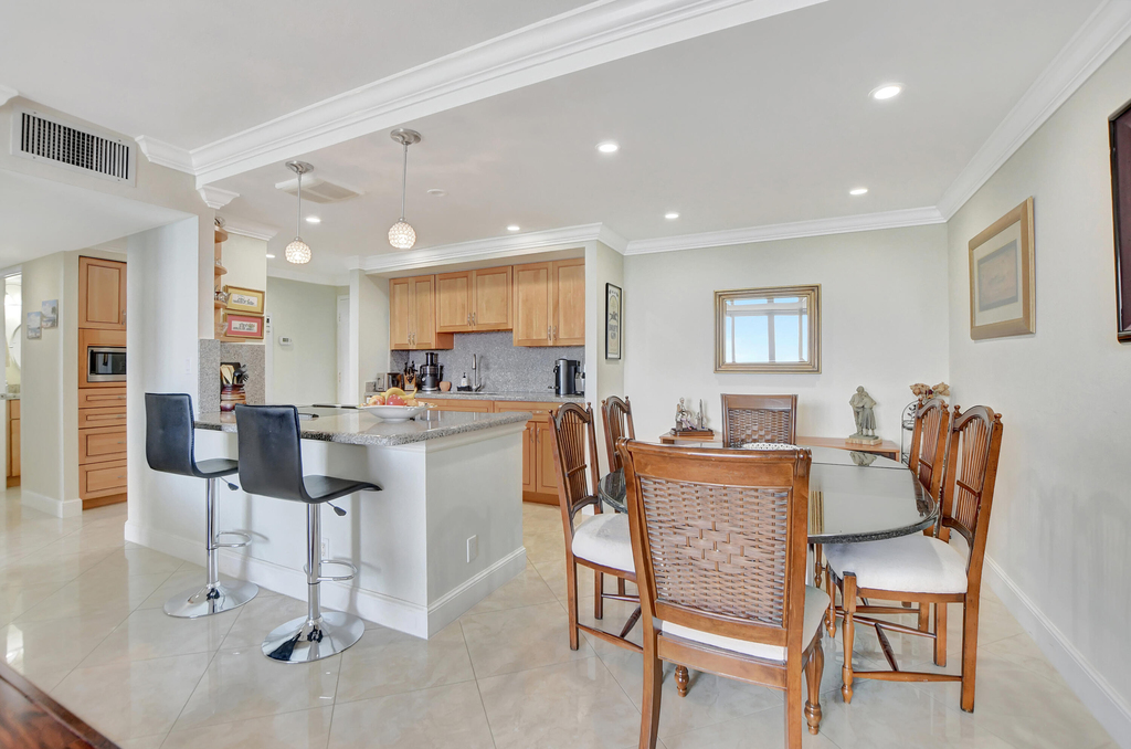 2121 N Ocean Boulevard - Photo 9