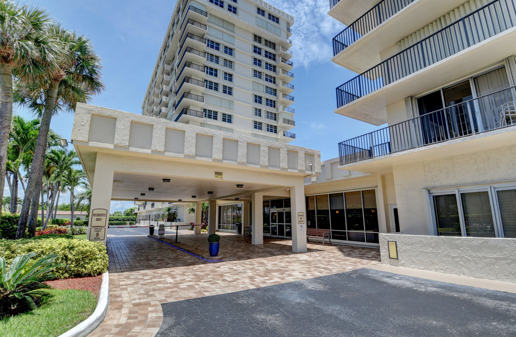 2121 N Ocean Boulevard - Photo 28