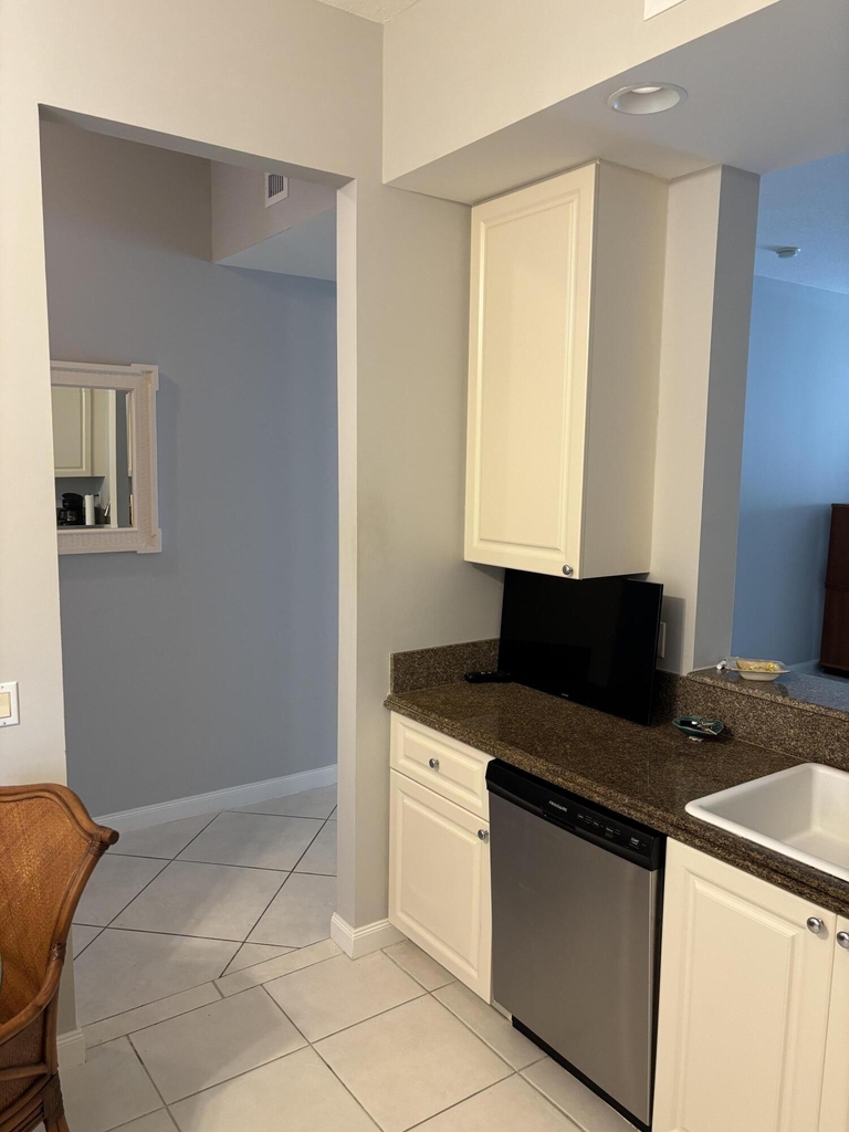 6 E Harbour Isle Dr Drive E - Photo 19