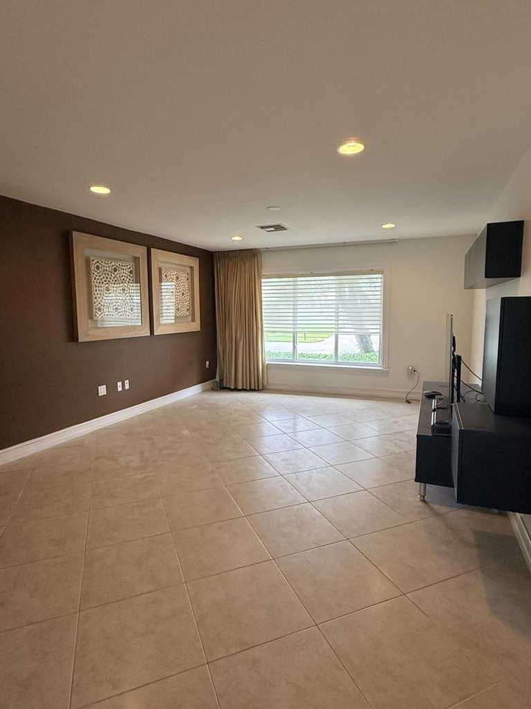 3509 Nw 26th Court - Photo 5