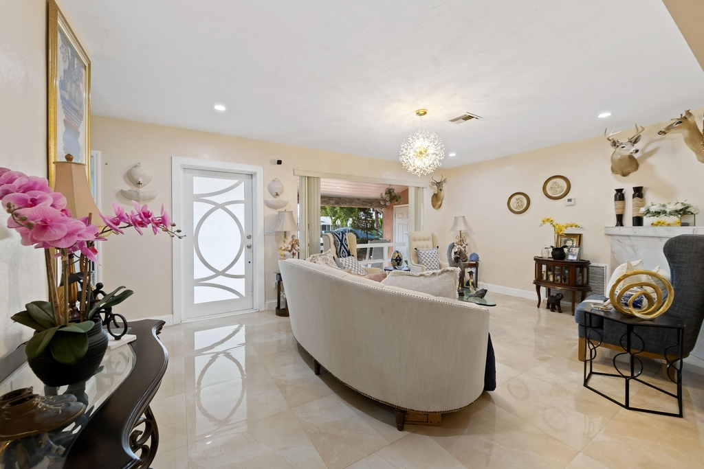 7649 Kismet Street - Photo 3