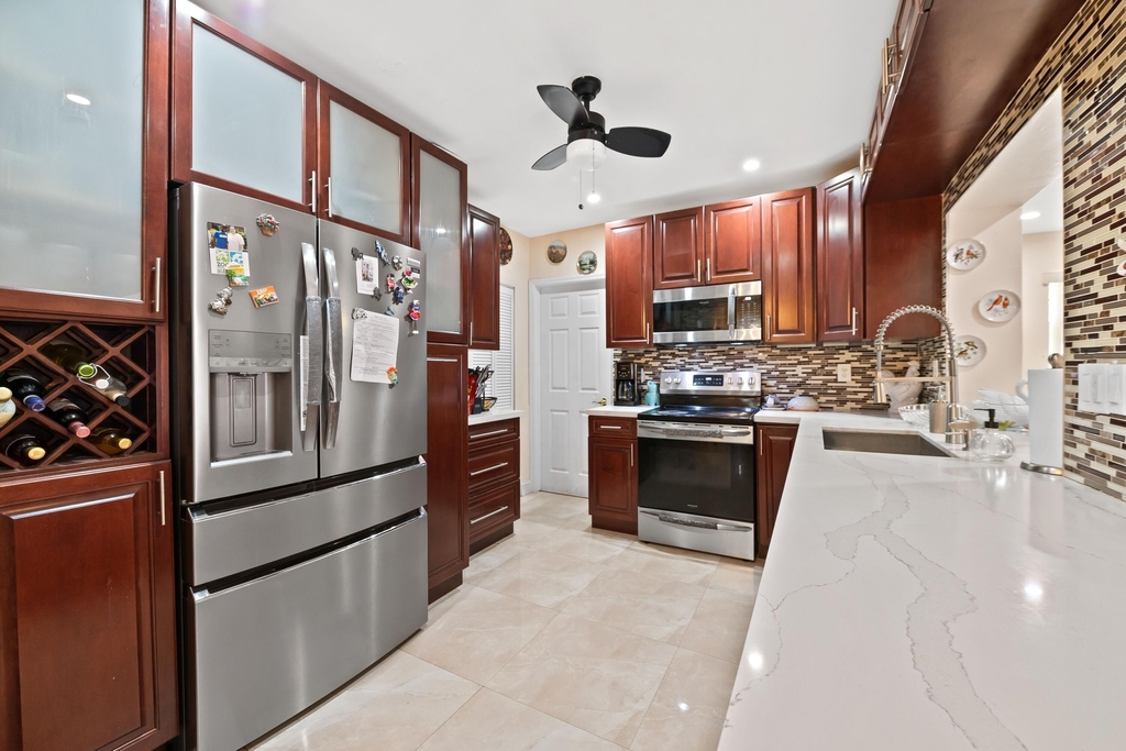 7649 Kismet Street - Photo 10