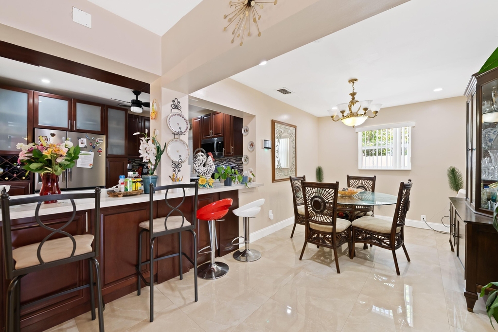 7649 Kismet Street - Photo 9