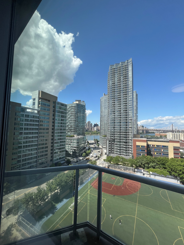 Center Boulevard - Photo 11