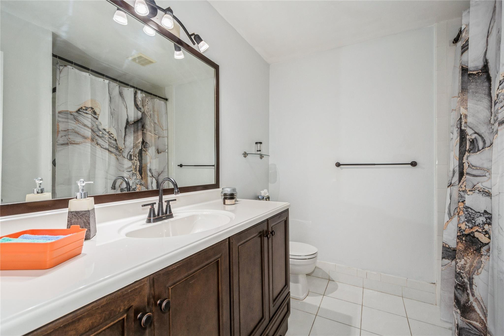 8208 Nw 8th Place Nw - Photo 26