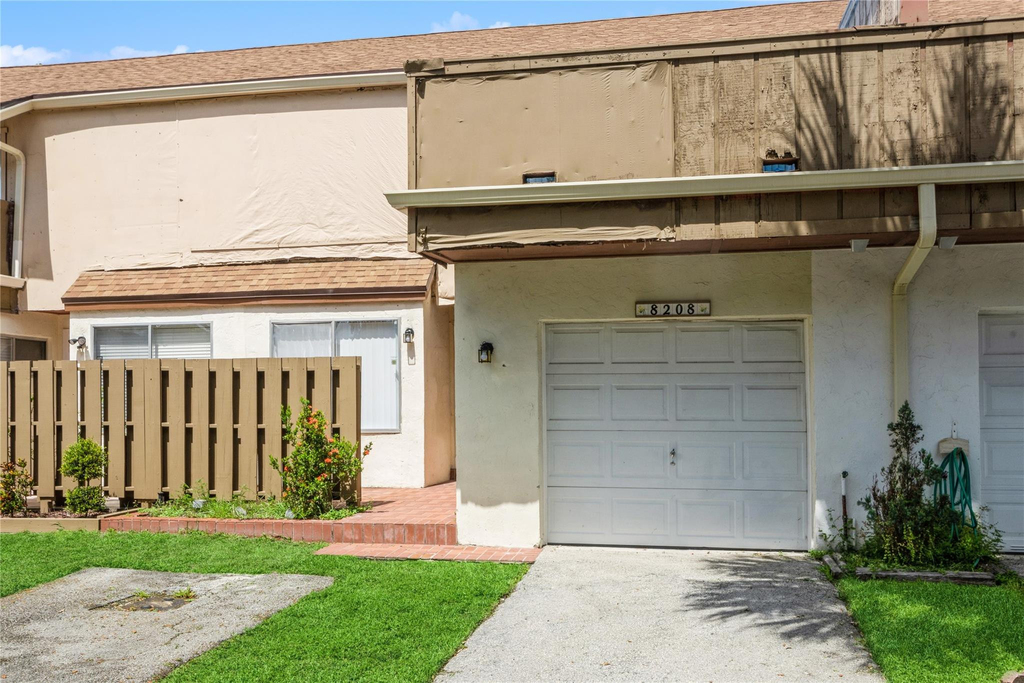 8208 Nw 8th Place Nw - Photo 0