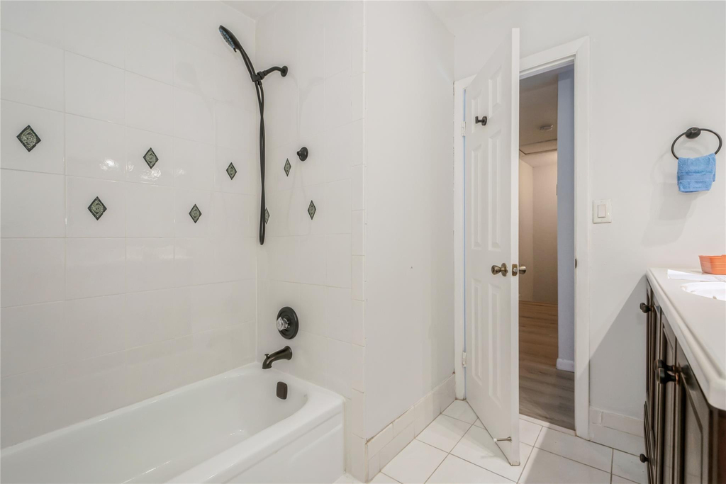 8208 Nw 8th Place Nw - Photo 28