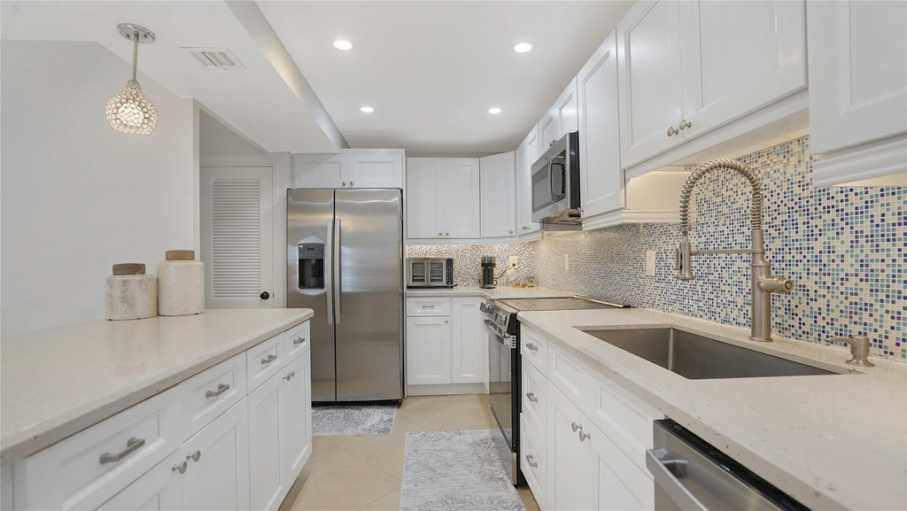 3430 Galt Ocean Drive - Photo 18