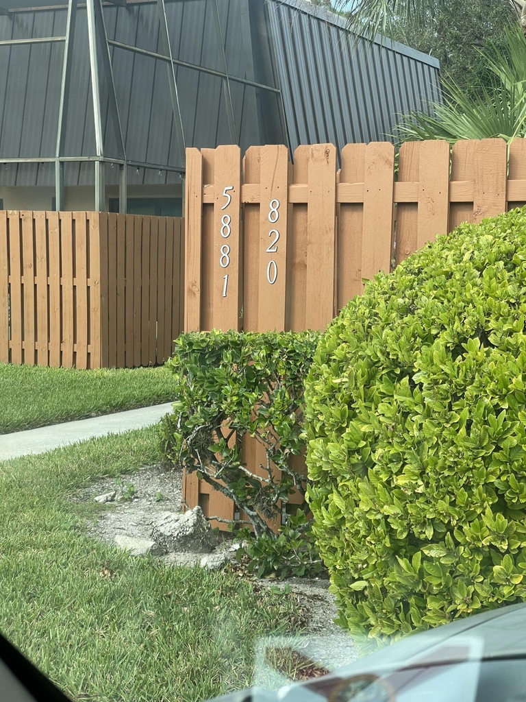 5881 Se Windsong Lane - Photo 1