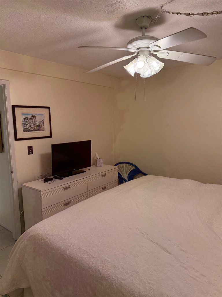 2841 Ne 32nd Street - Photo 8