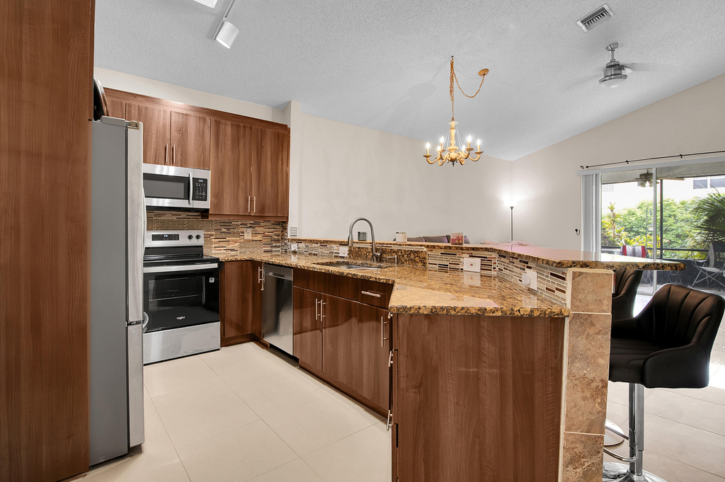 7705 Forest Green Lane - Photo 10