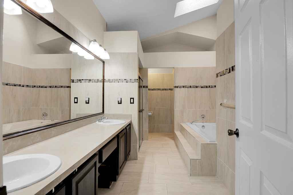 7705 Forest Green Lane - Photo 17