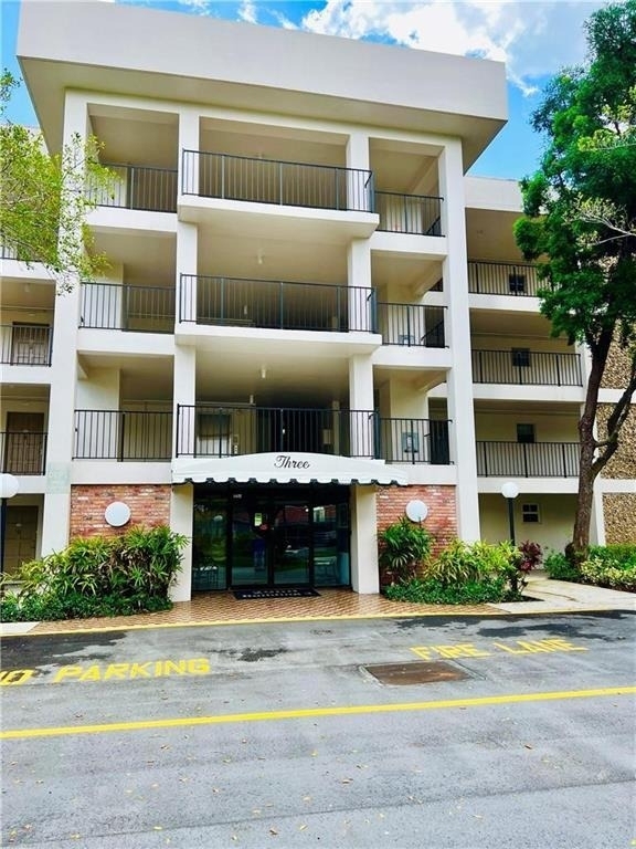 2900 N Palm Aire Drive N - Photo 10
