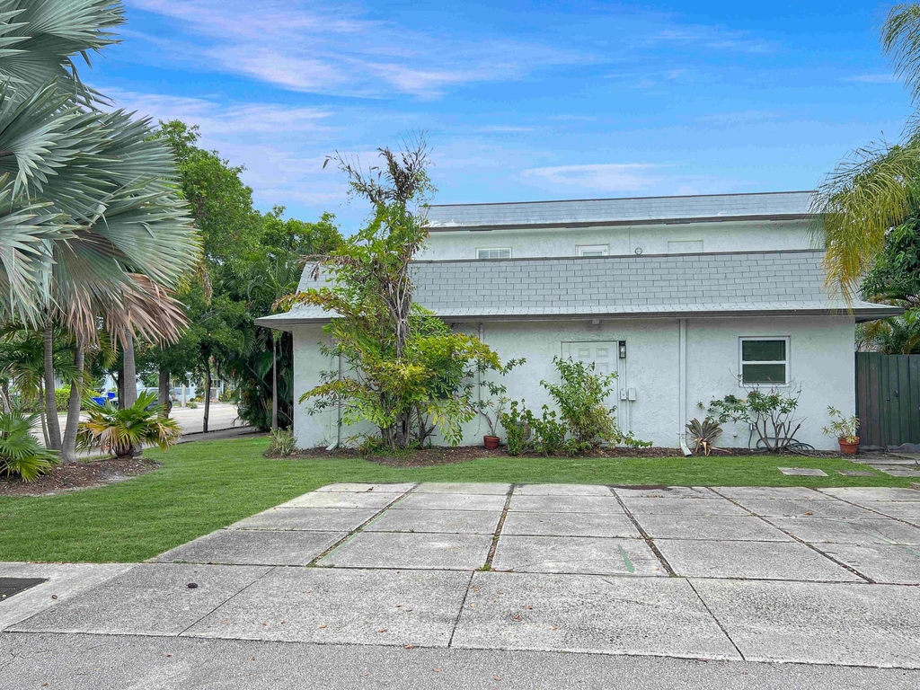 1202 N Andrews Avenue - Photo 12