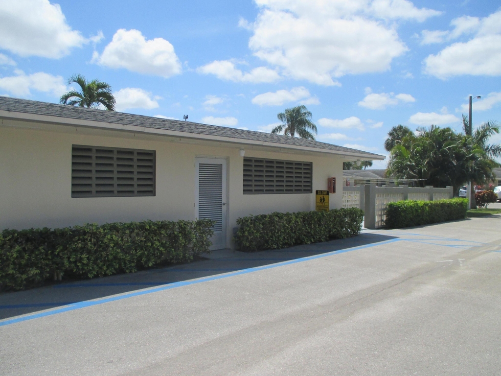 2715 Emory Drive E - Photo 10