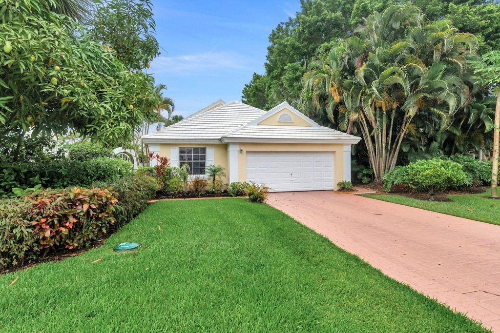 9358 Heathridge Drive - Photo 25