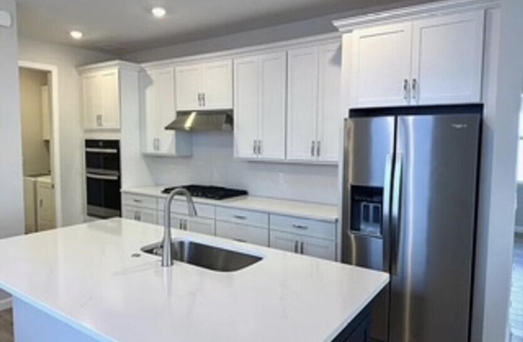 4520 Jolly Roger Manor - Photo 2