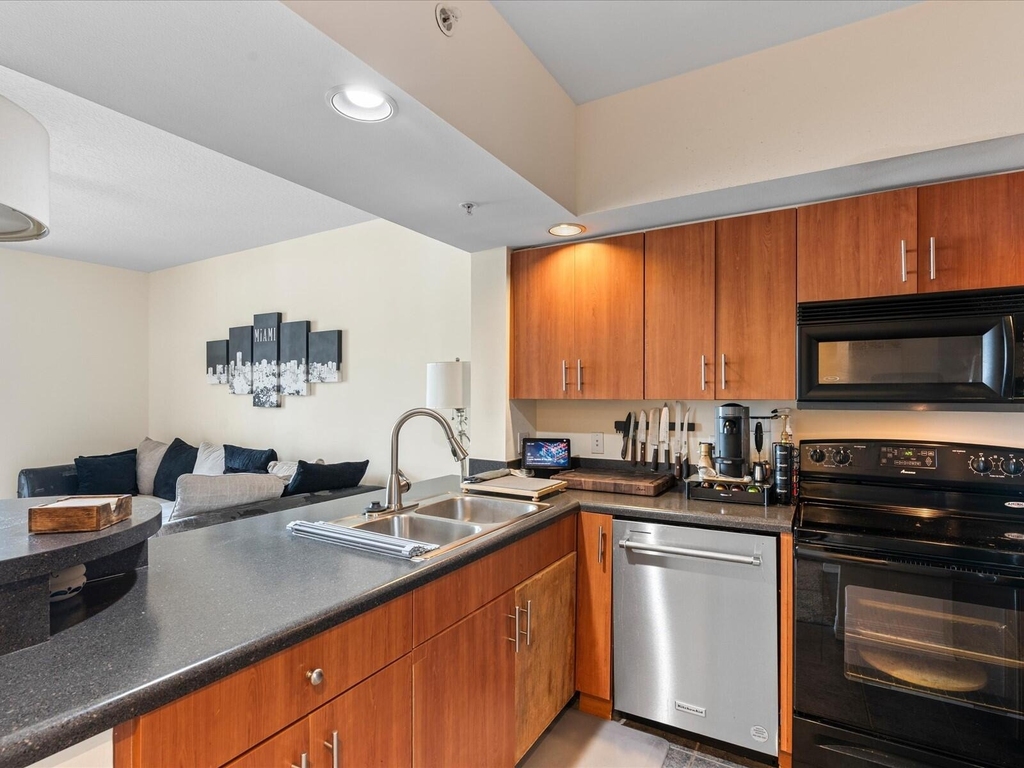 100 N Federal Highway - Photo 17