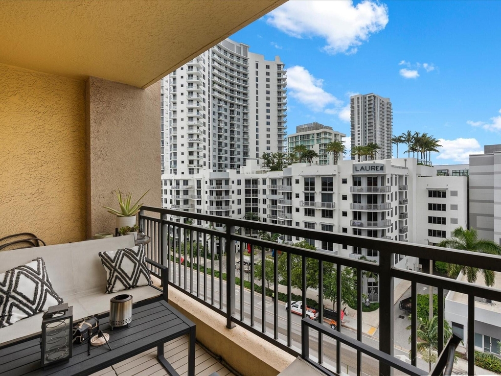100 N Federal Highway - Photo 18