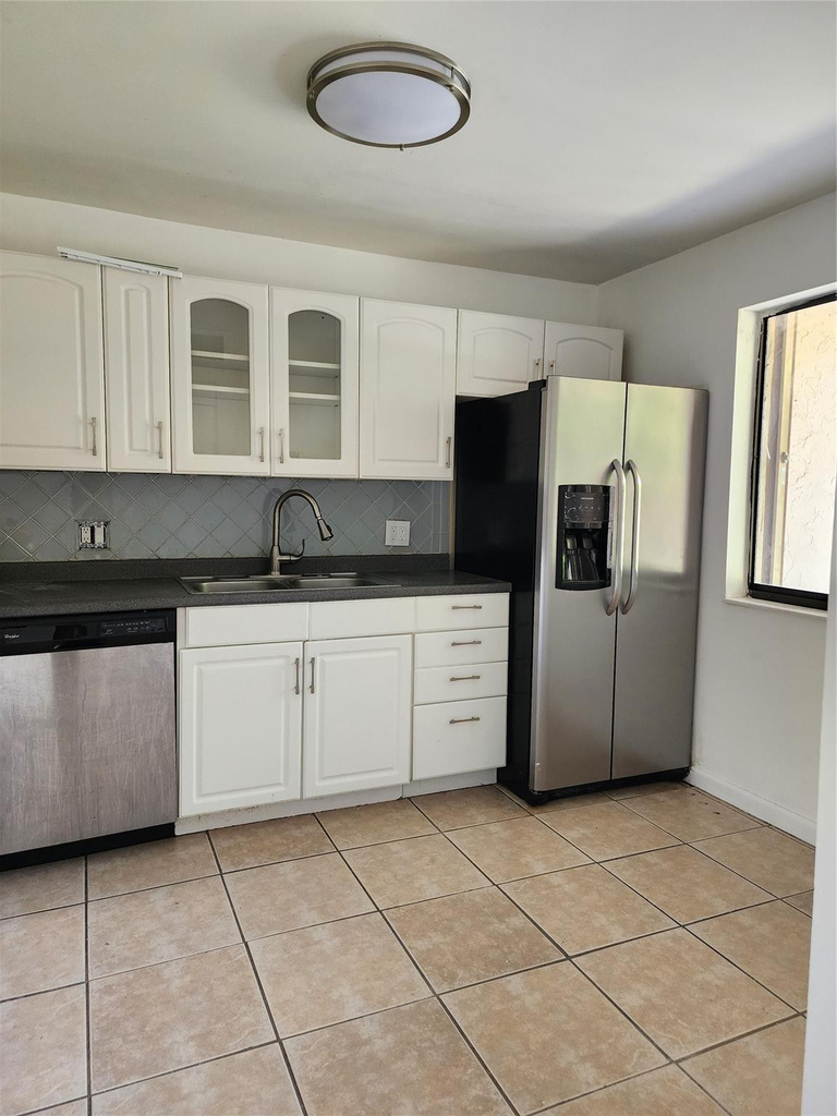 390 Racquet Club Road - Photo 3