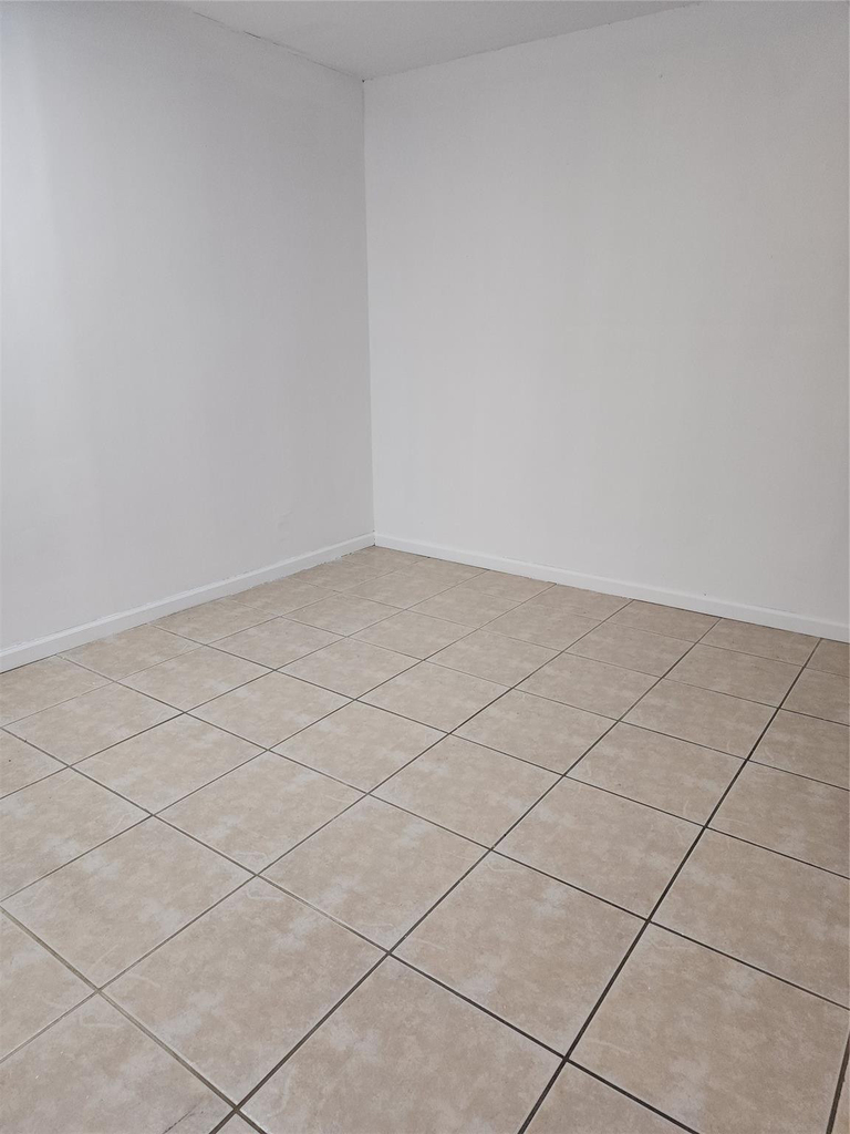 390 Racquet Club Road - Photo 5