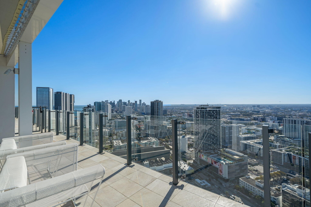 501 Ne 31 Street - Photo 33