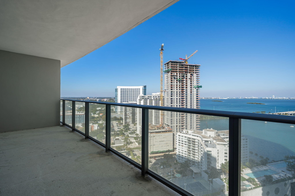 501 Ne 31 Street - Photo 3